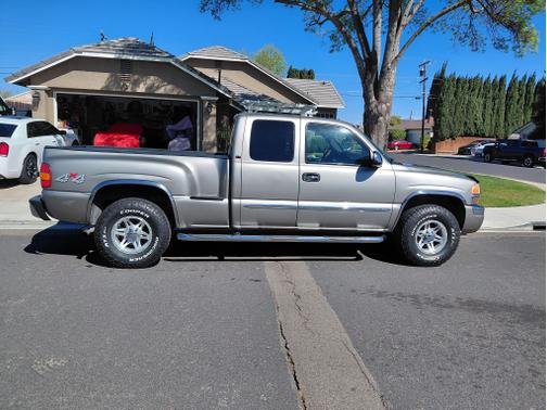 Gold 2003 GMC Sierra 1500 SLE Extended Cab