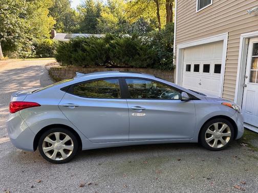 2012 Hyundai ELANTRA Limited
