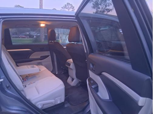 2015 Toyota Highlander LE Plus