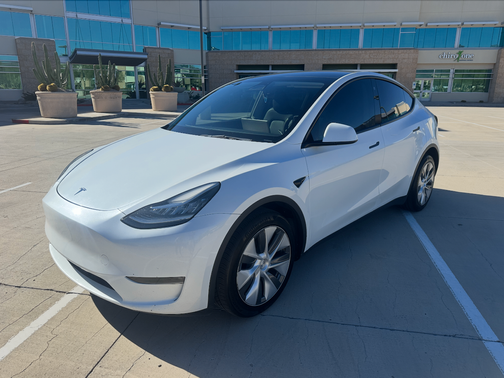 2023 Tesla Model Y Performance