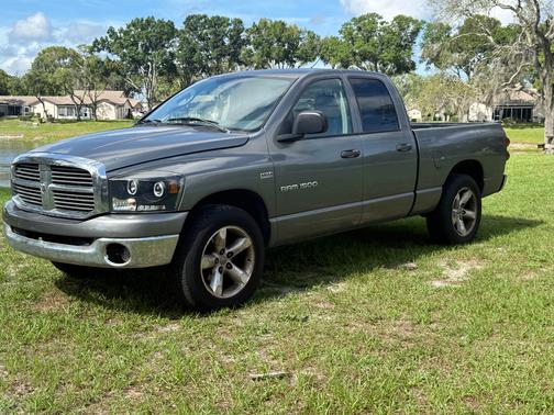Gray 2007 Dodge Ram 1500 SLT Quad Cab