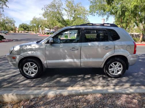 Silver 2008 Hyundai TUCSON Limited