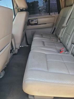 2011 Lincoln Navigator Base