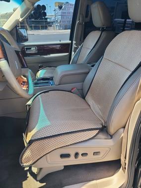 2011 Lincoln Navigator Base