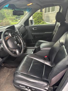 Silver 2012 Honda Pilot Touring