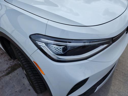 White 2021 Volkswagen ID.4 Pro S