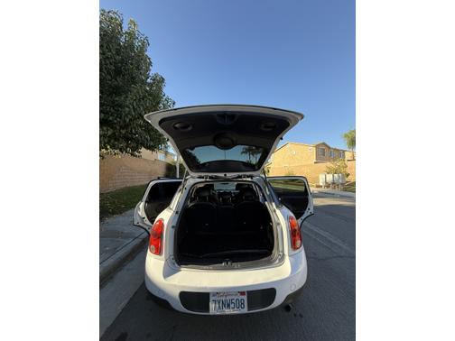 2012 MINI Cooper Countryman Base