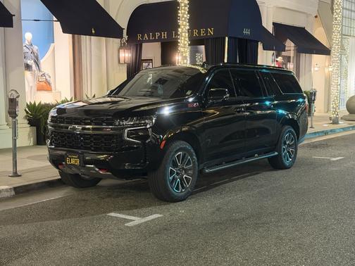 Black 2022 Chevrolet Suburban Z71