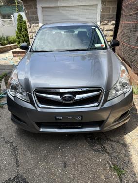 2010 Subaru Legacy 2.5 i