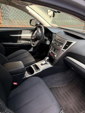 2010 Subaru Legacy 2.5 i
