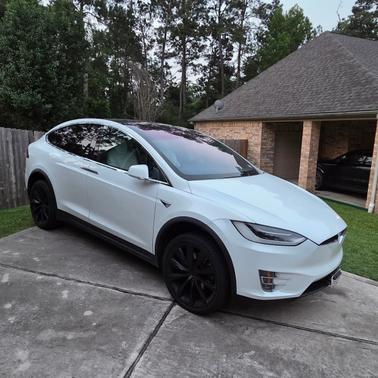 White 2017 Tesla Model X 100D
