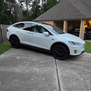 White 2017 Tesla Model X 100D