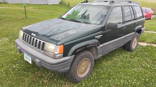 1993 Jeep Grand Cherokee Laredo 4WD
