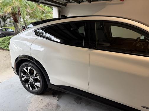 White 2022 Ford Mustang Mach-E Premium