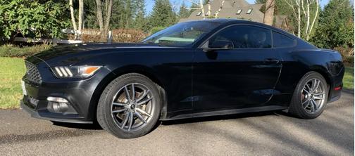 2015 Ford Mustang EcoBoost Premium