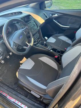 Gray 2017 Ford Focus ST Base