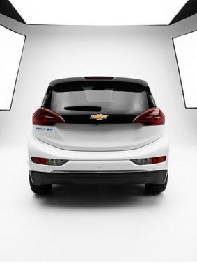 White 2017 Chevrolet Bolt EV LT