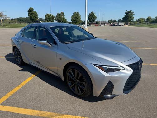 2025 Lexus IS 350 F SPORT Design