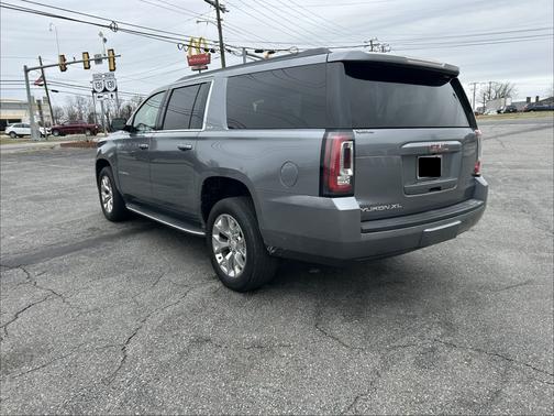 2018 GMC Yukon XL SLE