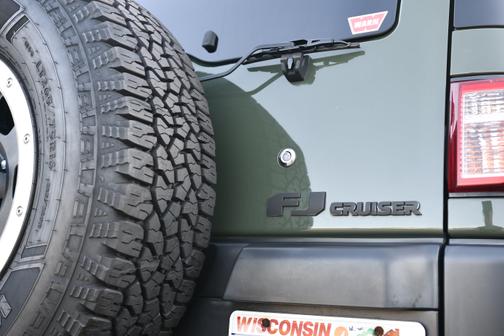 2011 Toyota FJ Cruiser Base