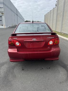 2004 Toyota Corolla LE
