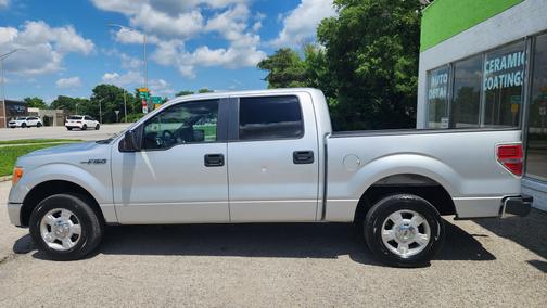 Gray 2011 Ford F-150 XLT