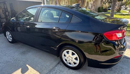 Black 2018 Chevrolet Cruze LS