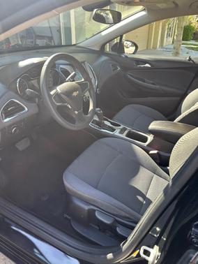 Black 2018 Chevrolet Cruze LS