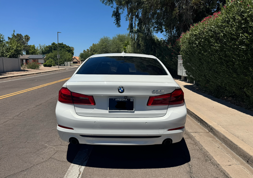 White 2017 BMW 530 i
