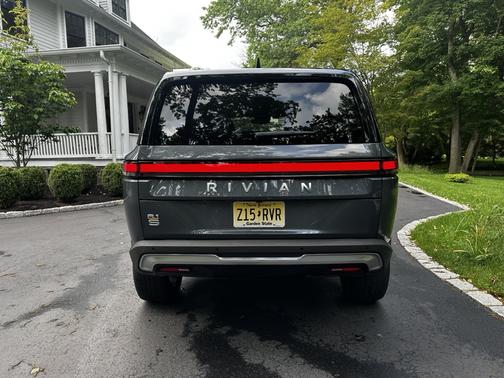2022 Rivian R1S Launch Edition