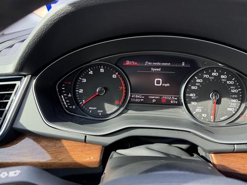 2022 Audi Q5 45 S line Premium