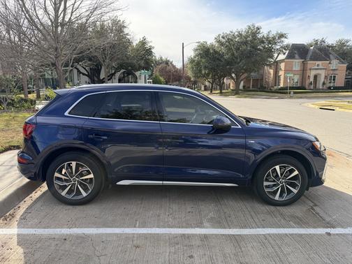 2022 Audi Q5 45 S line Premium