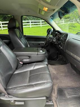 Silver 2010 Chevrolet Silverado 1500 LT