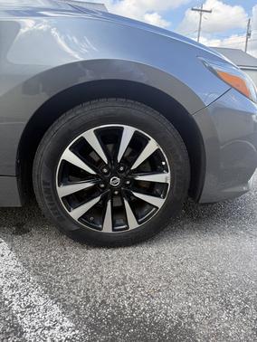 Gray 2018 Nissan Altima 2.5 SL