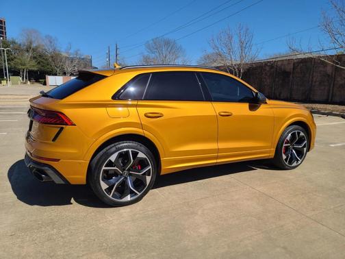 2023 Audi RS Q8 4.0T