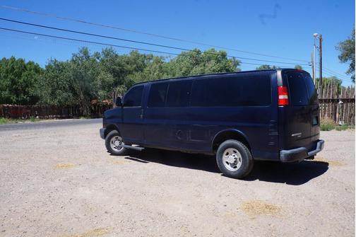 Blue 2008 Chevrolet Express 3500 Base