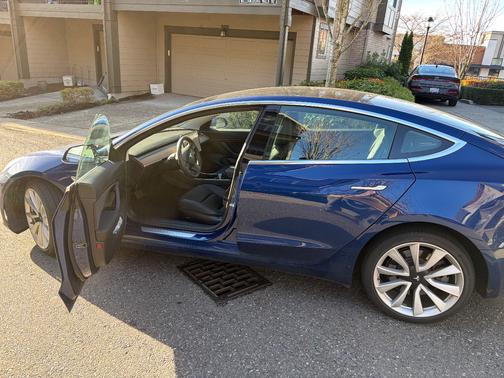 2020 Tesla Model 3 Long Range