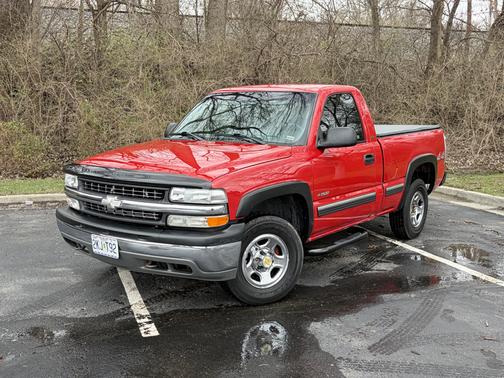 2002 Chevrolet Silverado 1500 Base