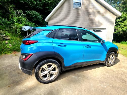 2022 Hyundai KONA SEL