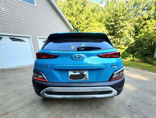 2022 Hyundai KONA SEL