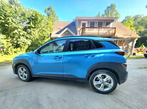 2022 Hyundai KONA SEL