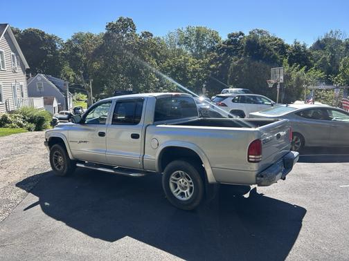 2001 Dodge Dakota Sport