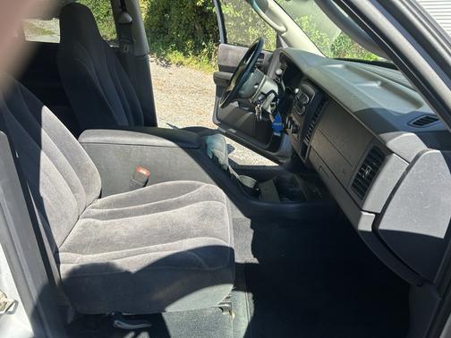 2001 Dodge Dakota Sport