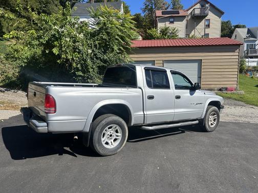 2001 Dodge Dakota Sport