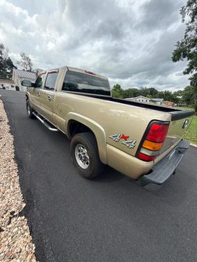 2005 GMC Sierra 2500 SLT H/D Crew Cab