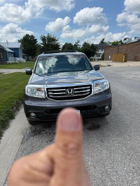 Gray 2015 Honda Pilot EX-L