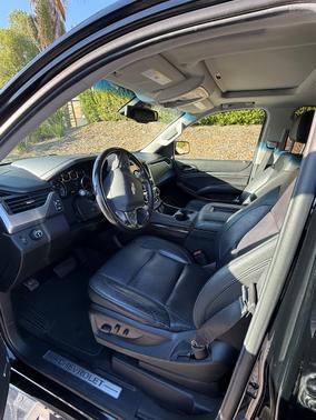 Black 2019 Chevrolet Suburban LT