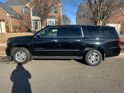 2019 Chevrolet Suburban LT
