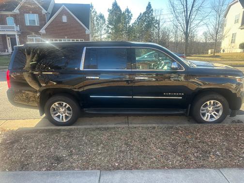 2019 Chevrolet Suburban LT