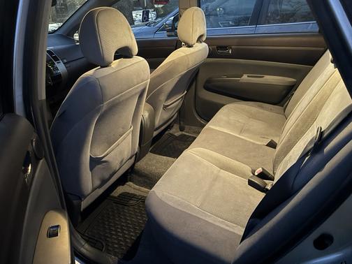 2005 Toyota Prius Base